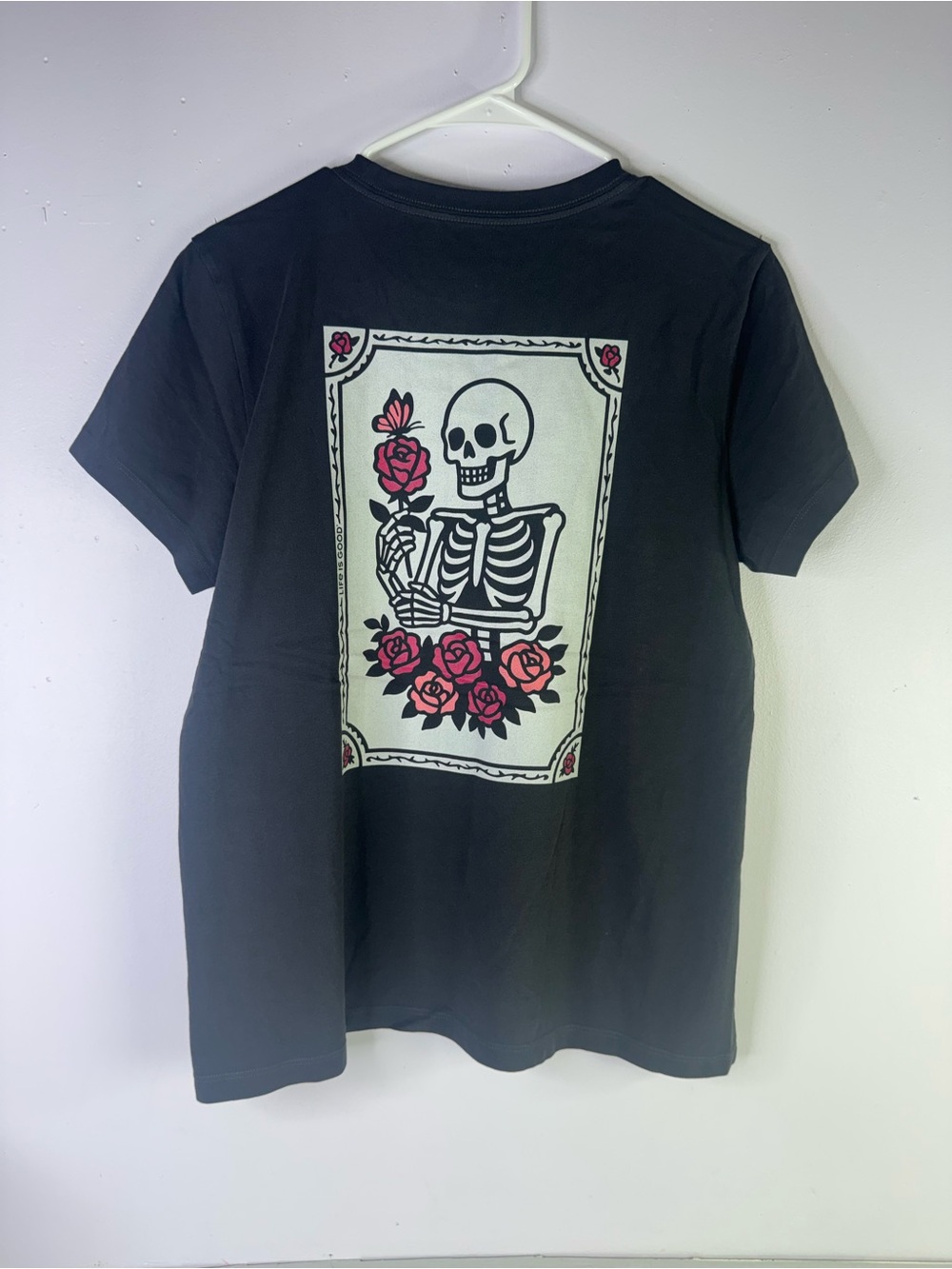Life Is Good T-Shirt Skeleton Portrait Short Sleeve Crusher Tee women’s large
